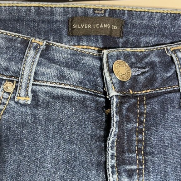 Silver Jeans - Picture 3 of 3